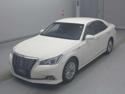 TOYOTA CROWN HYBRID