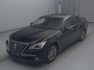 TOYOTA CROWN HYBRID