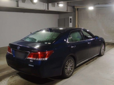 TOYOTA CROWN MAJESTA