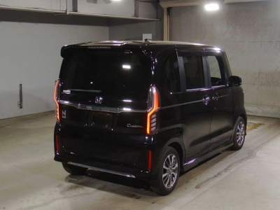 HONDA N BOX CUSTOM