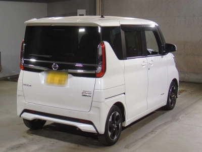 NISSAN ROOX
