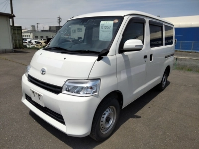 TOYOTA TOWN ACE