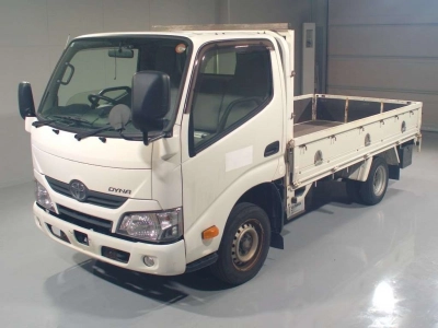 TOYOTA DYNA TRUCK