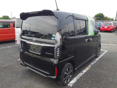 HONDA N BOX CUSTOM