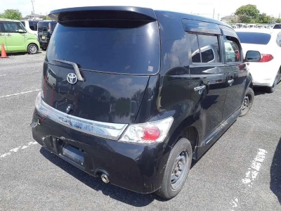 TOYOTA BB