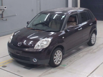 MAZDA VERISA