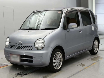 DAIHATSU MOVE LATTE