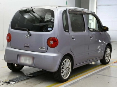 DAIHATSU MOVE LATTE