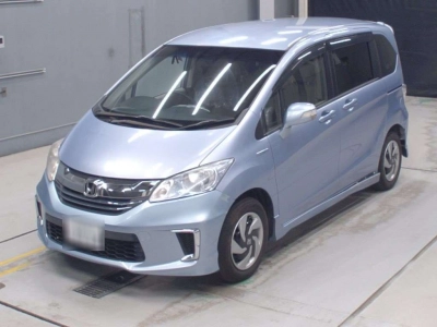 HONDA FREED HYBRID