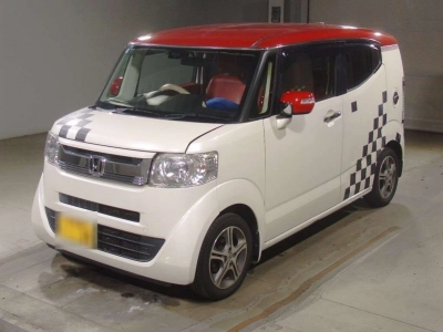 HONDA N-BOX SLASH