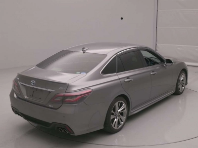 TOYOTA CROWN HYBRID