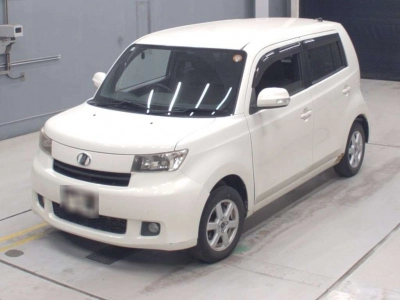 TOYOTA BB