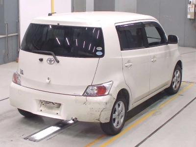 TOYOTA BB