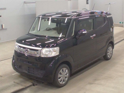 HONDA N-BOX SLASH