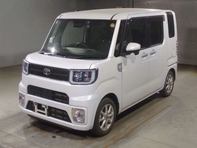 TOYOTA PIXIS MEGA