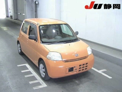 DAIHATSU ESSE