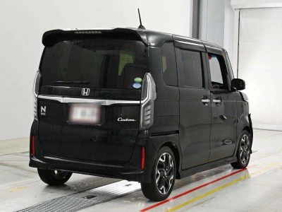 HONDA N BOX CUSTOM