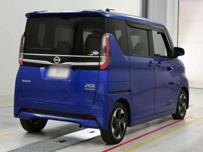 NISSAN ROOX