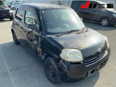 DAIHATSU ESSE