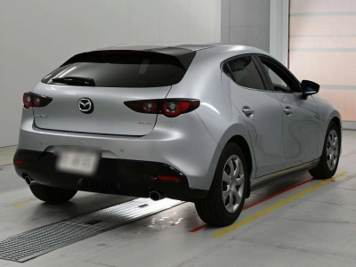 MAZDA MAZDA3 FASTBACK