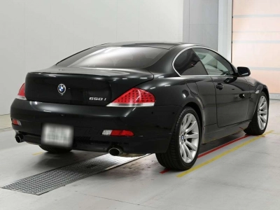 BMW 6 SERIES