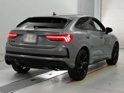 AUDI RS Q3