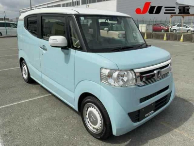 HONDA N-BOX SLASH