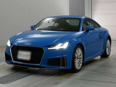 AUDI TT