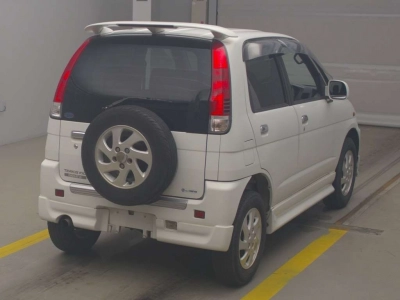 DAIHATSU TERIOS KID