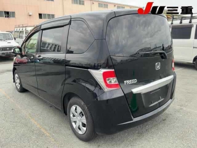 HONDA FREED