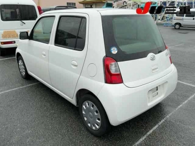 DAIHATSU ESSE