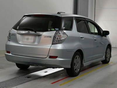 HONDA FIT SHUTTLE HYBRID