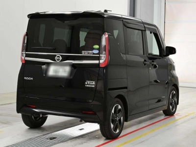 NISSAN ROOX