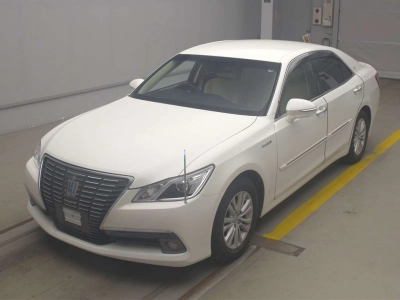 TOYOTA CROWN HYBRID