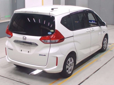 HONDA FREED HYBRID