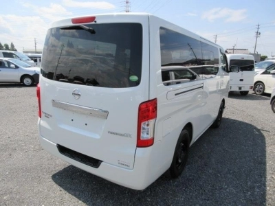 NISSAN NV350 CARAVAN