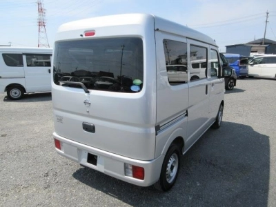 NISSAN NV100 CLIPPER