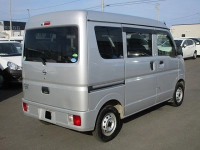 NISSAN NV100 CLIPPER