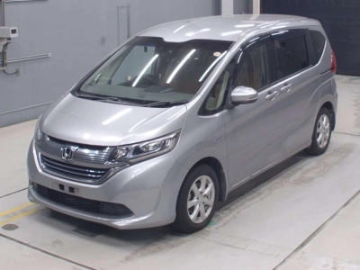 HONDA FREED HYBRID