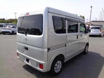 NISSAN NV100 CLIPPER