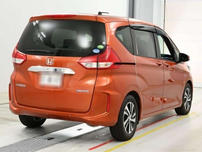 HONDA FREED HYBRID