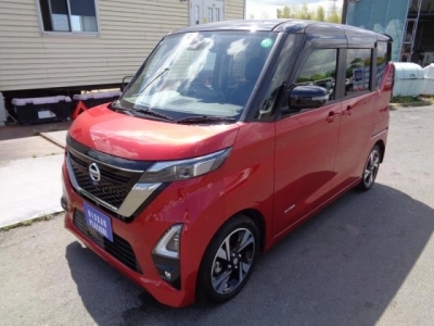 NISSAN ROOX