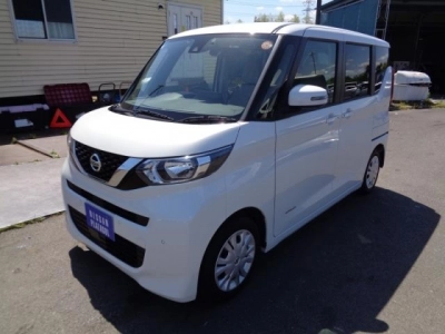 NISSAN ROOX