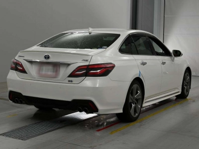 TOYOTA CROWN HYBRID