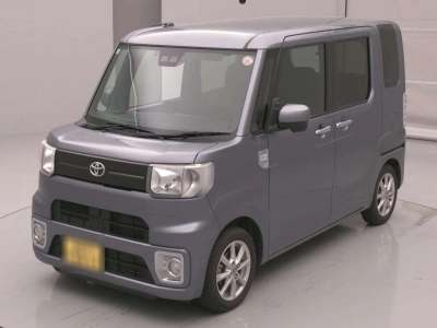 TOYOTA PIXIS MEGA