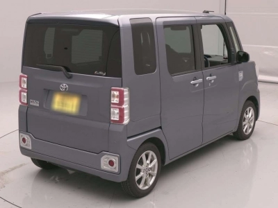 TOYOTA PIXIS MEGA