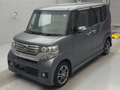 HONDA N BOX CUSTOM