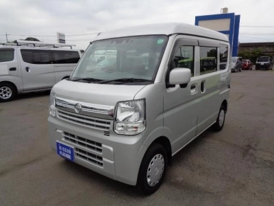 NISSAN CLIPPER VAN