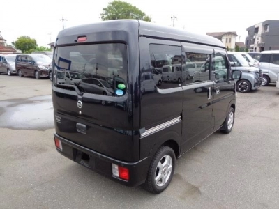 NISSAN CLIPPER VAN