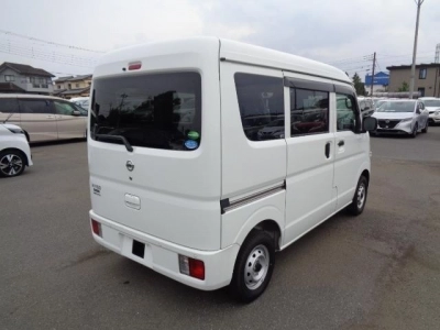 NISSAN CLIPPER VAN